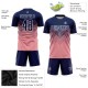 Maillot de football personnalisé à sublimation rose bleu marine et blanc de taille moyenne Maillot de football personnalisé à sublimation rose bleu marine et blanc de taille moyenne